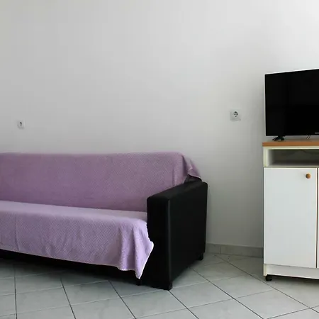 Apartments Pino Makarska Buitenkant foto