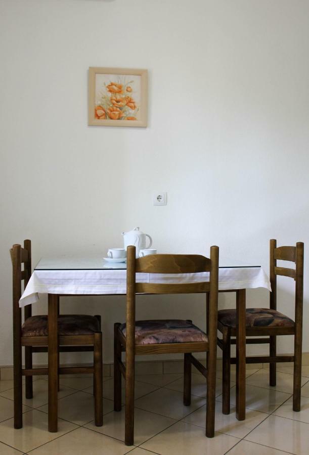 Apartment Pino *