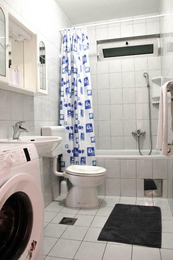 Apartment Pino Makarska
