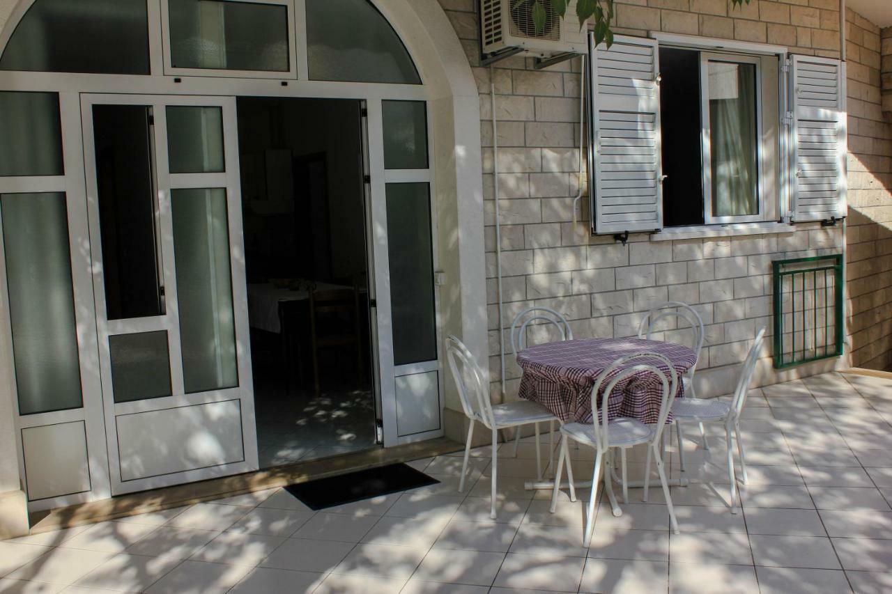 Pino * Makarska